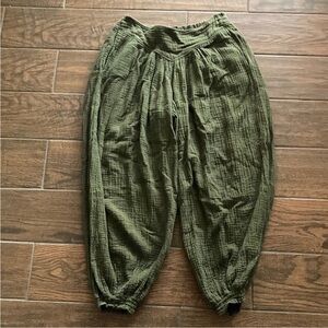 Cotton Flower Clothing Dakini Pants in Olive